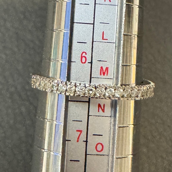 Hidalgo 18K White Gold Diamond Bands - Picture 4 of 7